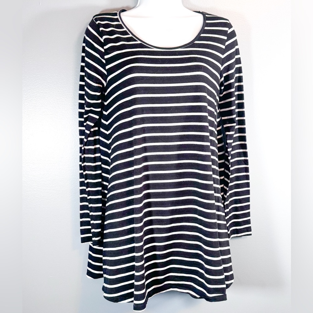 Mossimo Black & White Striped Swing Tunic Top – Small - Picture 4 of 10